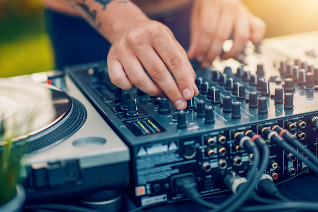 DJ DON-T-NO